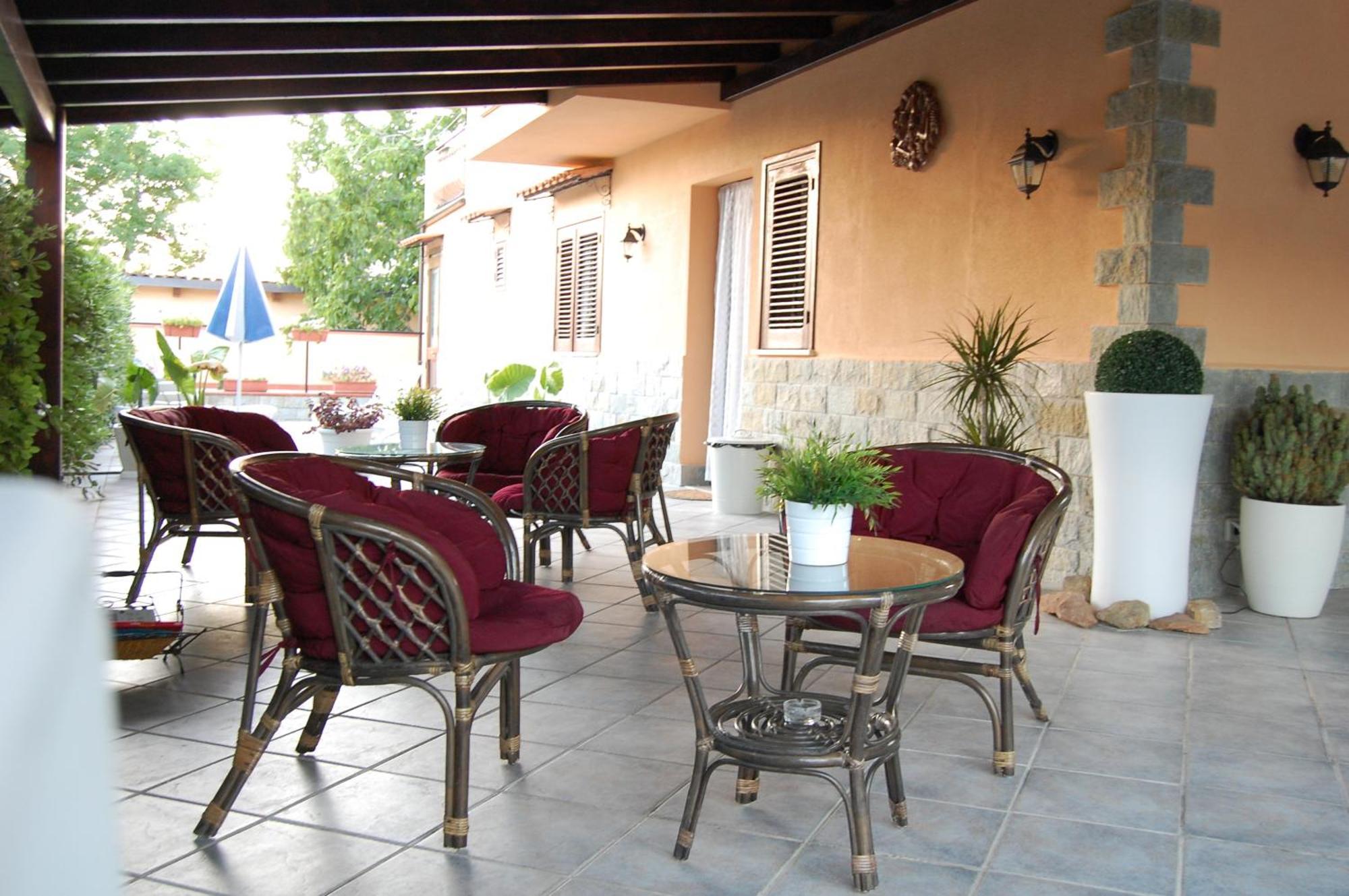 Sunrise Bed & Breakfast Lascari Exterior photo