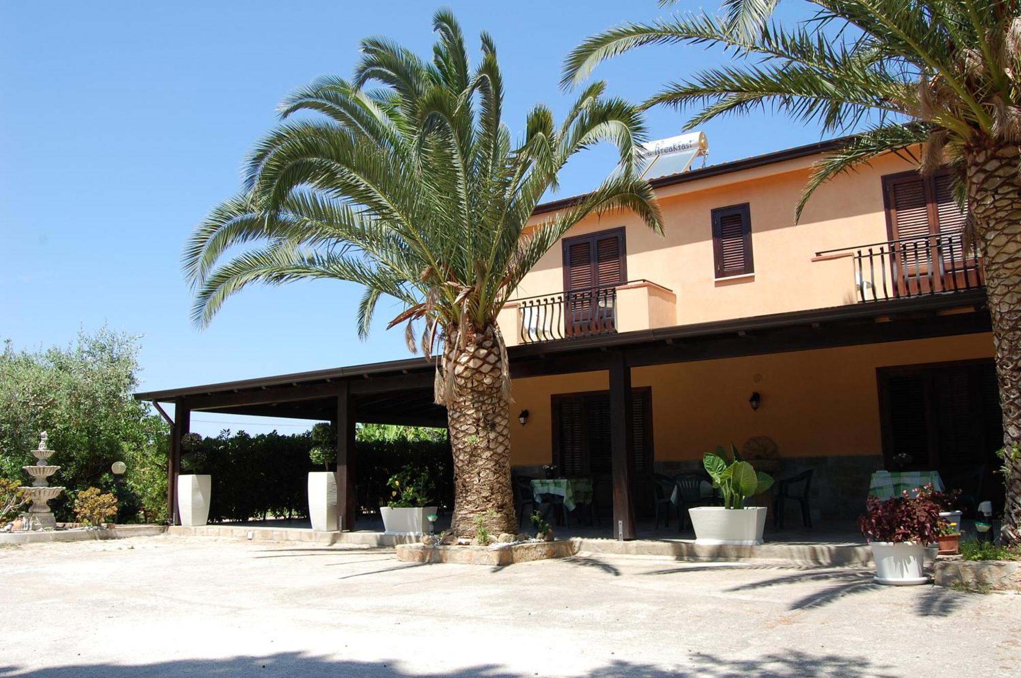 Sunrise Bed & Breakfast Lascari Exterior photo