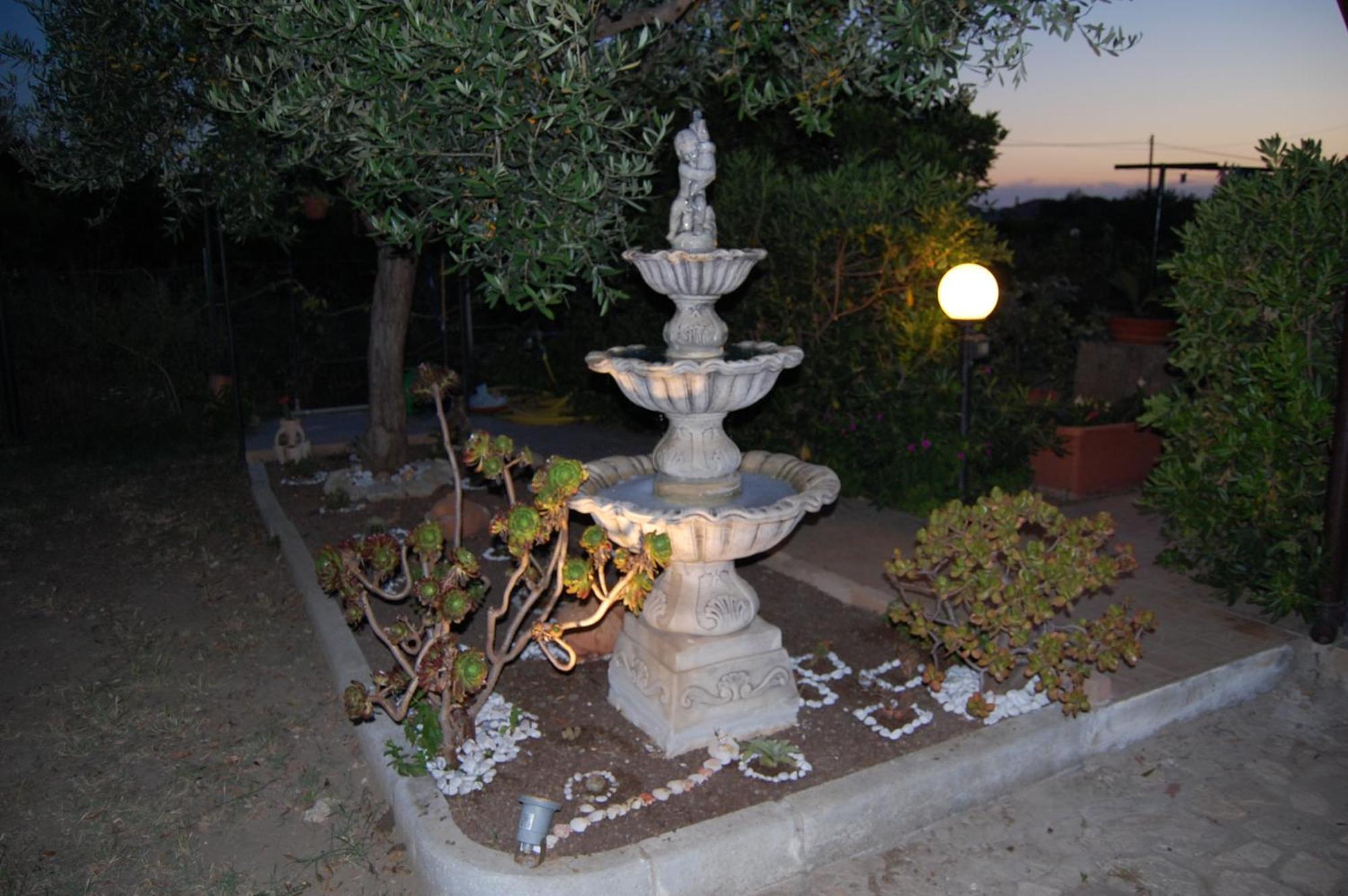 Sunrise Bed & Breakfast Lascari Exterior photo
