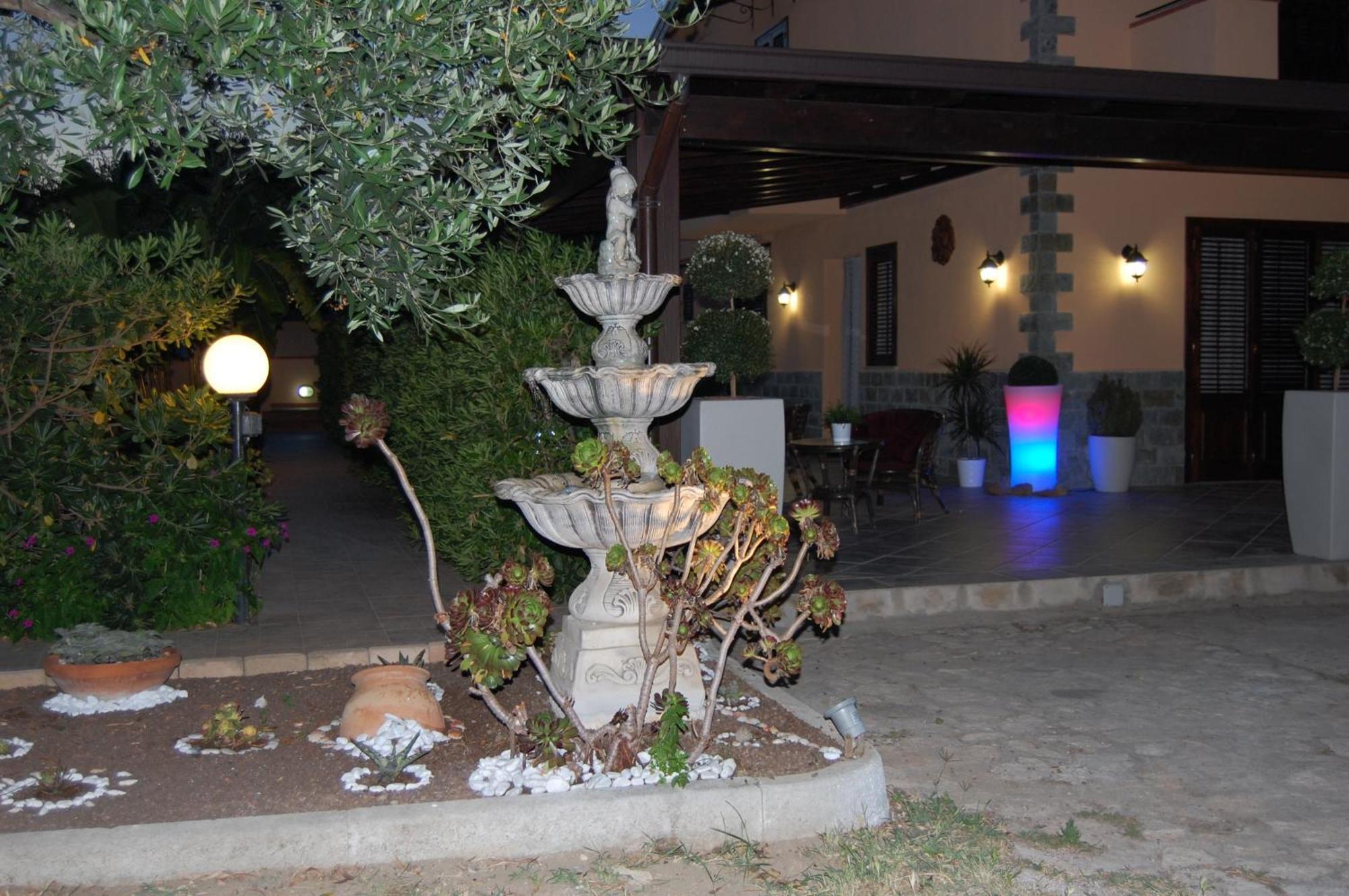 Sunrise Bed & Breakfast Lascari Exterior photo